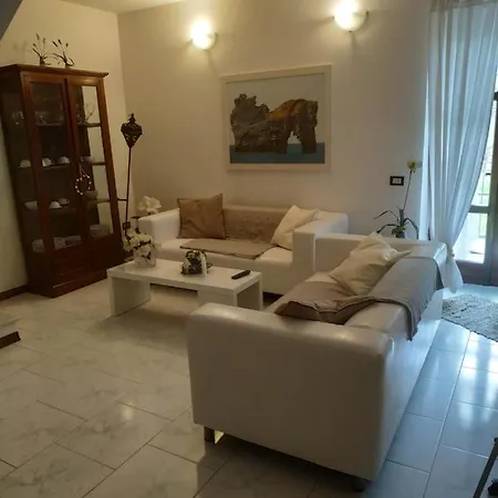 La Casa Di Elsa Bed & Breakfast *